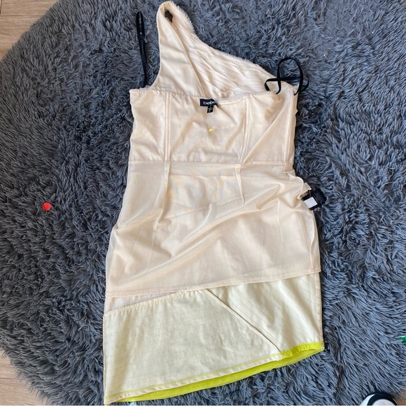 Bebe,One shoulder mini dress,Large,white/Neo yellow - Picture 6 of 7